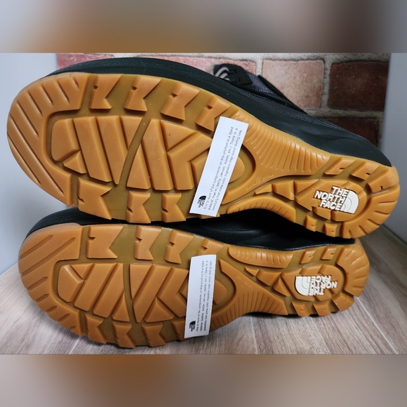 The North Face Women's Shellista IV Mid Lace Waterproof Insulated Winter Boots - Picture 4 of 13